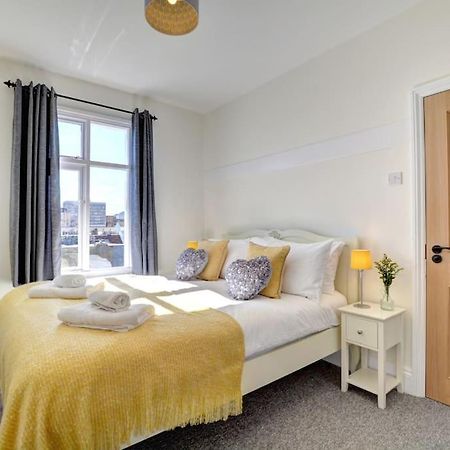 Modern 4 Bedroom Townhouse Perfect Location. 布赖顿 外观 照片