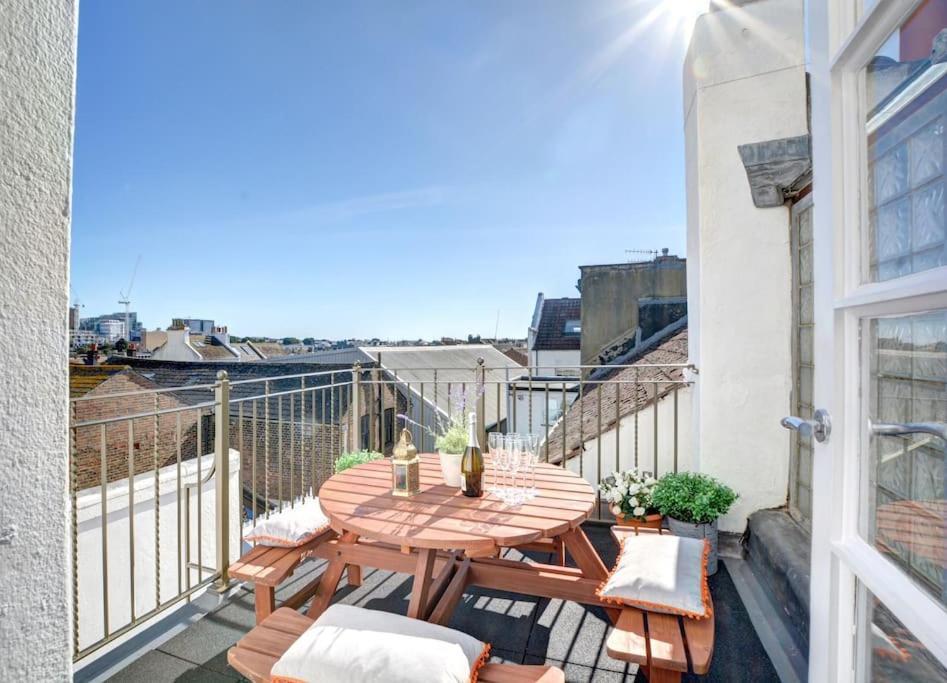 Modern 4 Bedroom Townhouse Perfect Location. 布赖顿 外观 照片